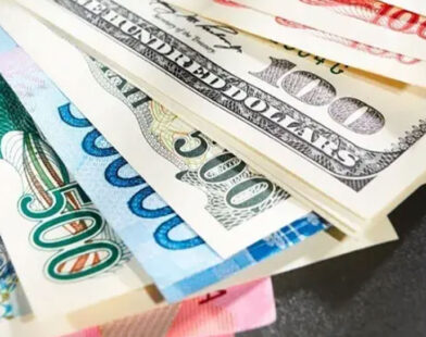 گزارش لحظه‌ای بازار ارز ۱۱ تیر؛ صعود یورو و پوند بر خلاف جهت دلار